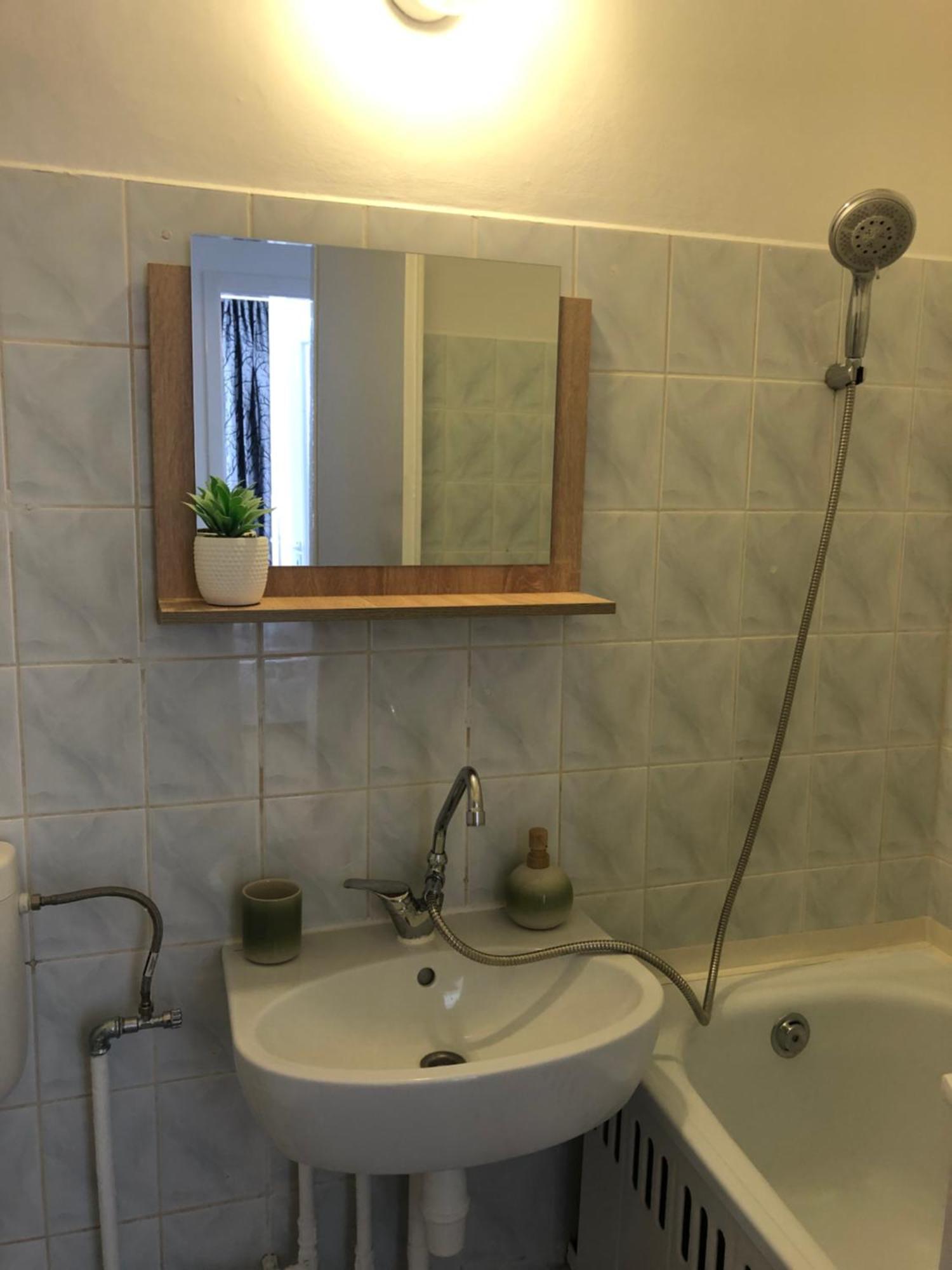 Juti Apartman Eger Exterior foto
